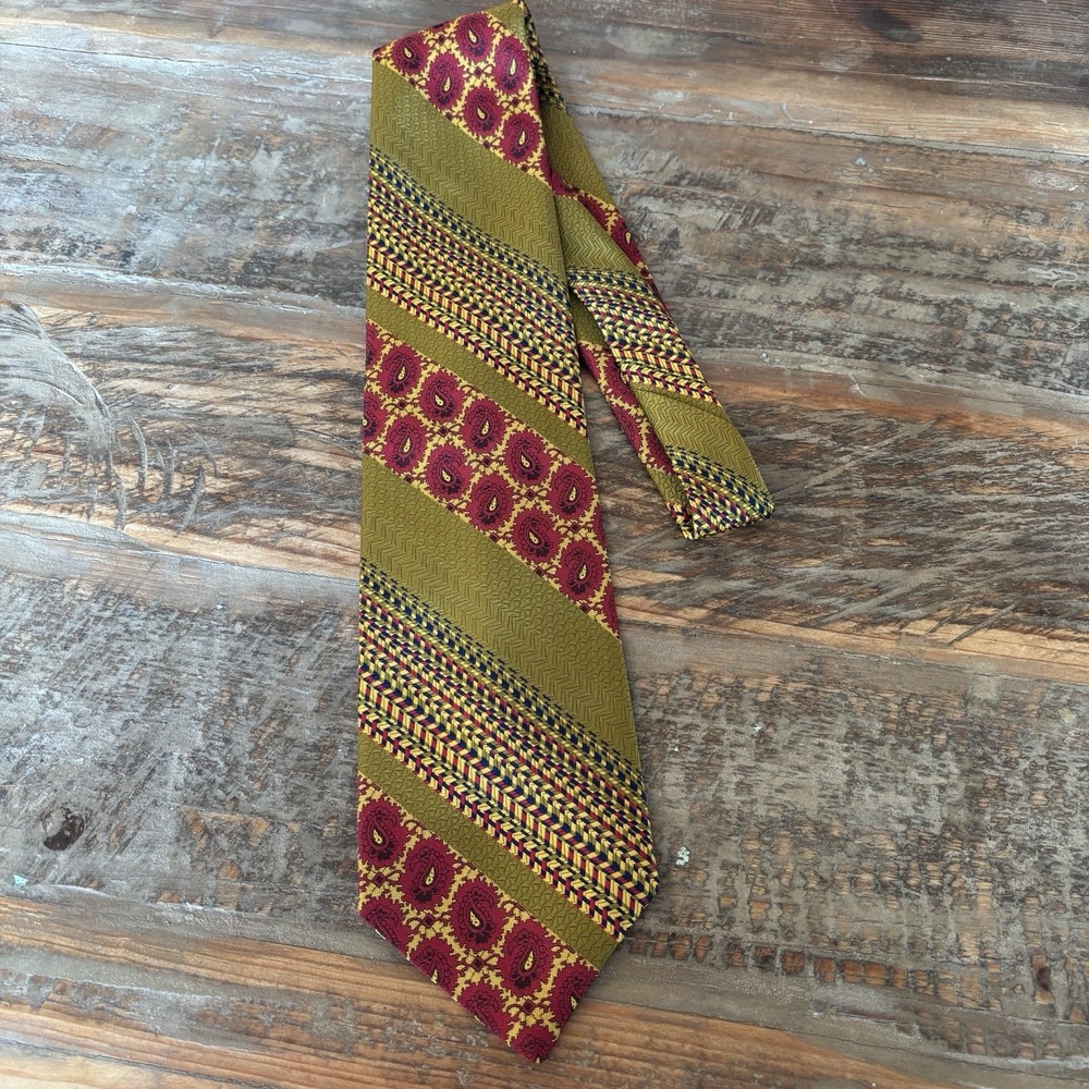 Vintage Wide Regale Tie Unique‎ Pattern Gold Paisley